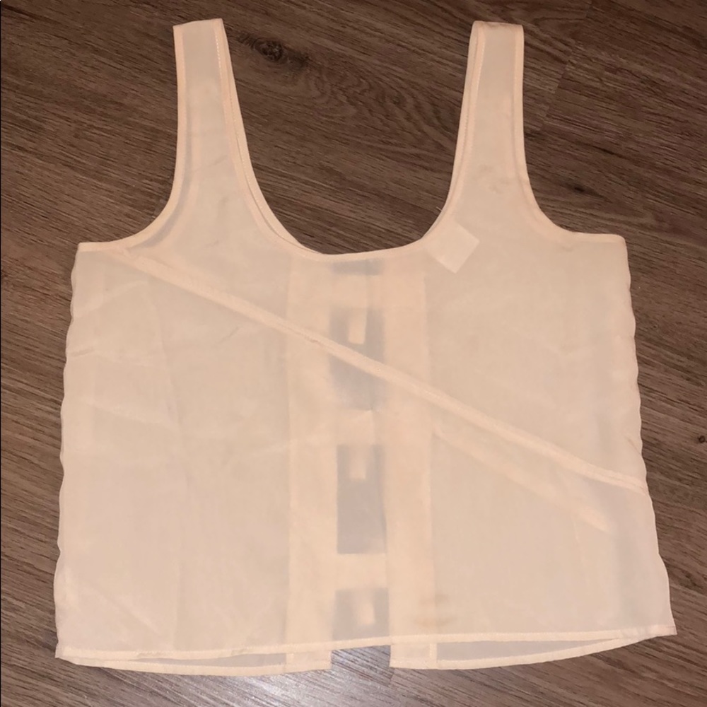 Back bows crop top